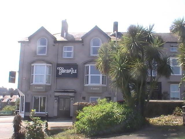 Tap & Spile Hotel Bangor  Exterior photo